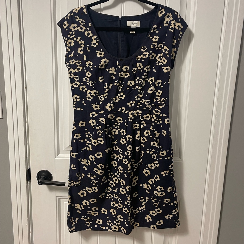 LOFT dress size 4